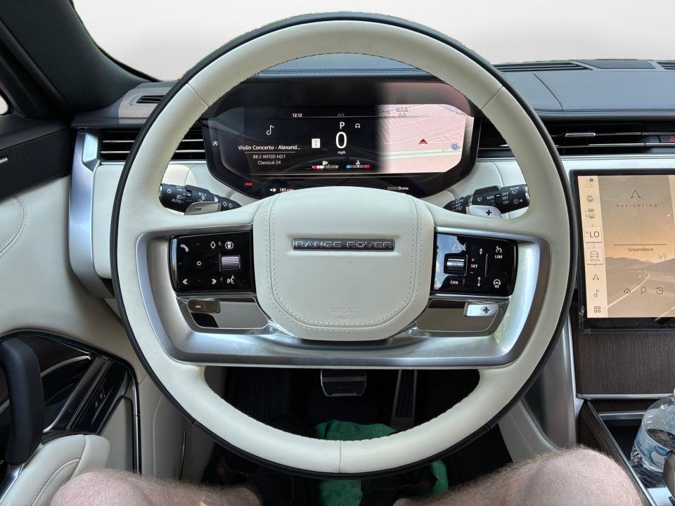New 2026 Land Rover Range Rover Long Wheelbase SE AWD/4WD image 10