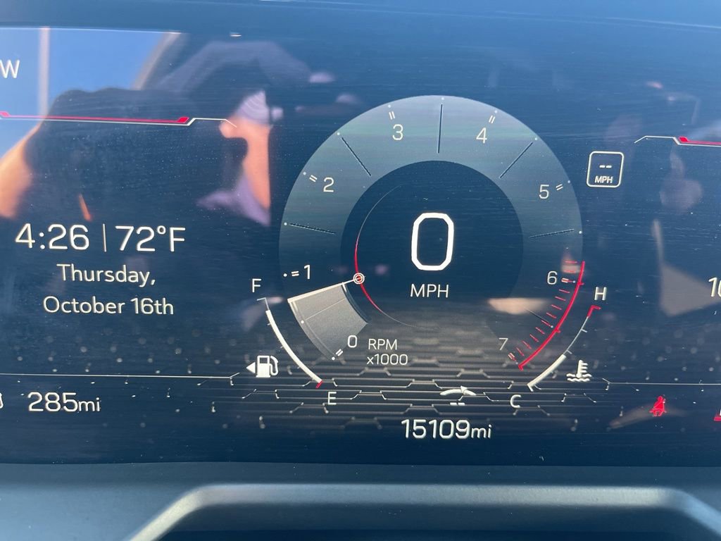 Used 2025 GMC Acadia Elevation FWD image 27