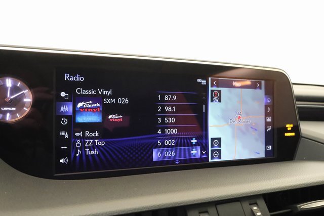 Used 2021 Lexus ES 300h 300h w/ Premium Package image 16