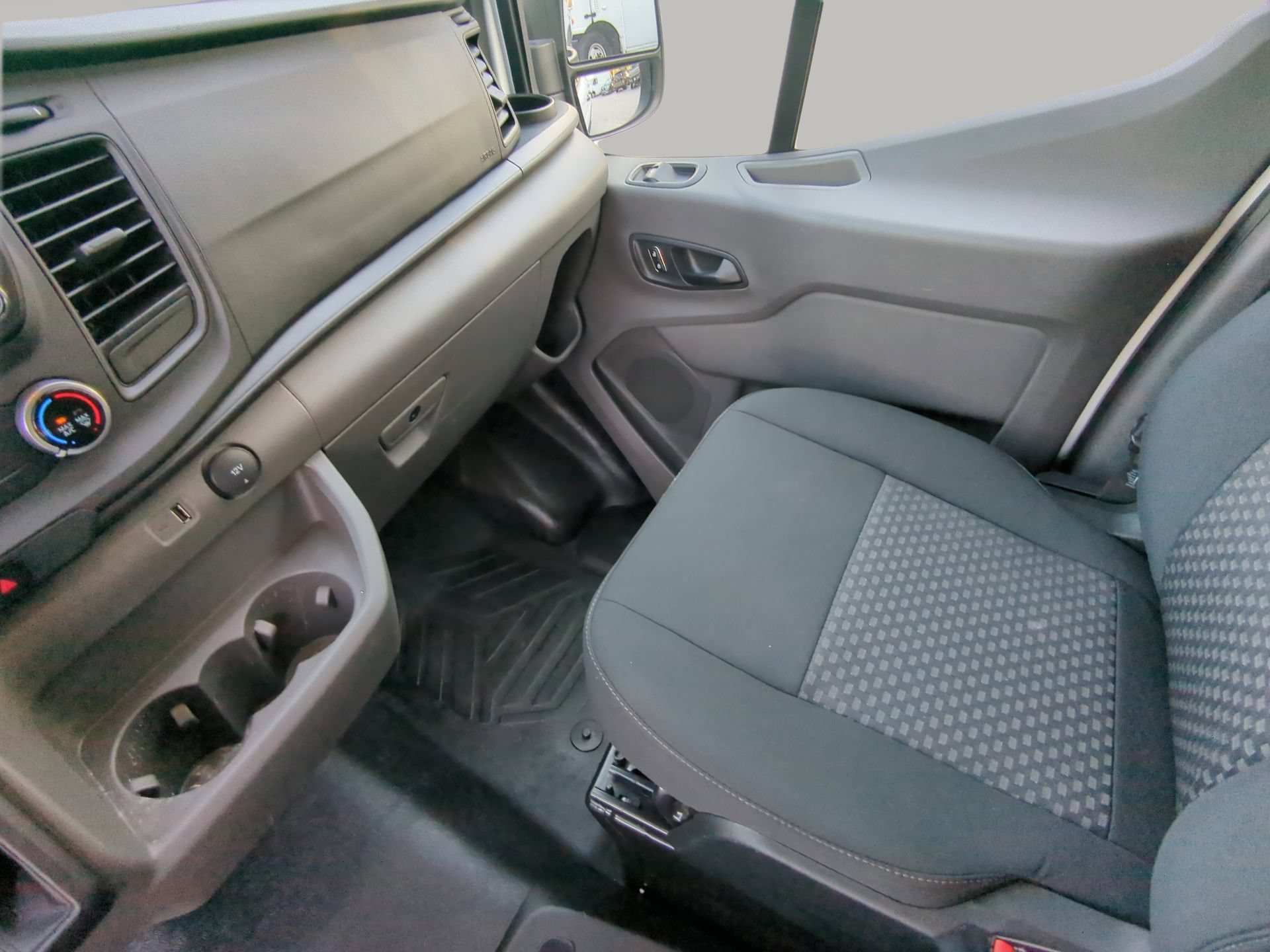 Certified 2025 Ford Transit 250 Low Roof w/ Exterior Upgrade Package RWD image 52