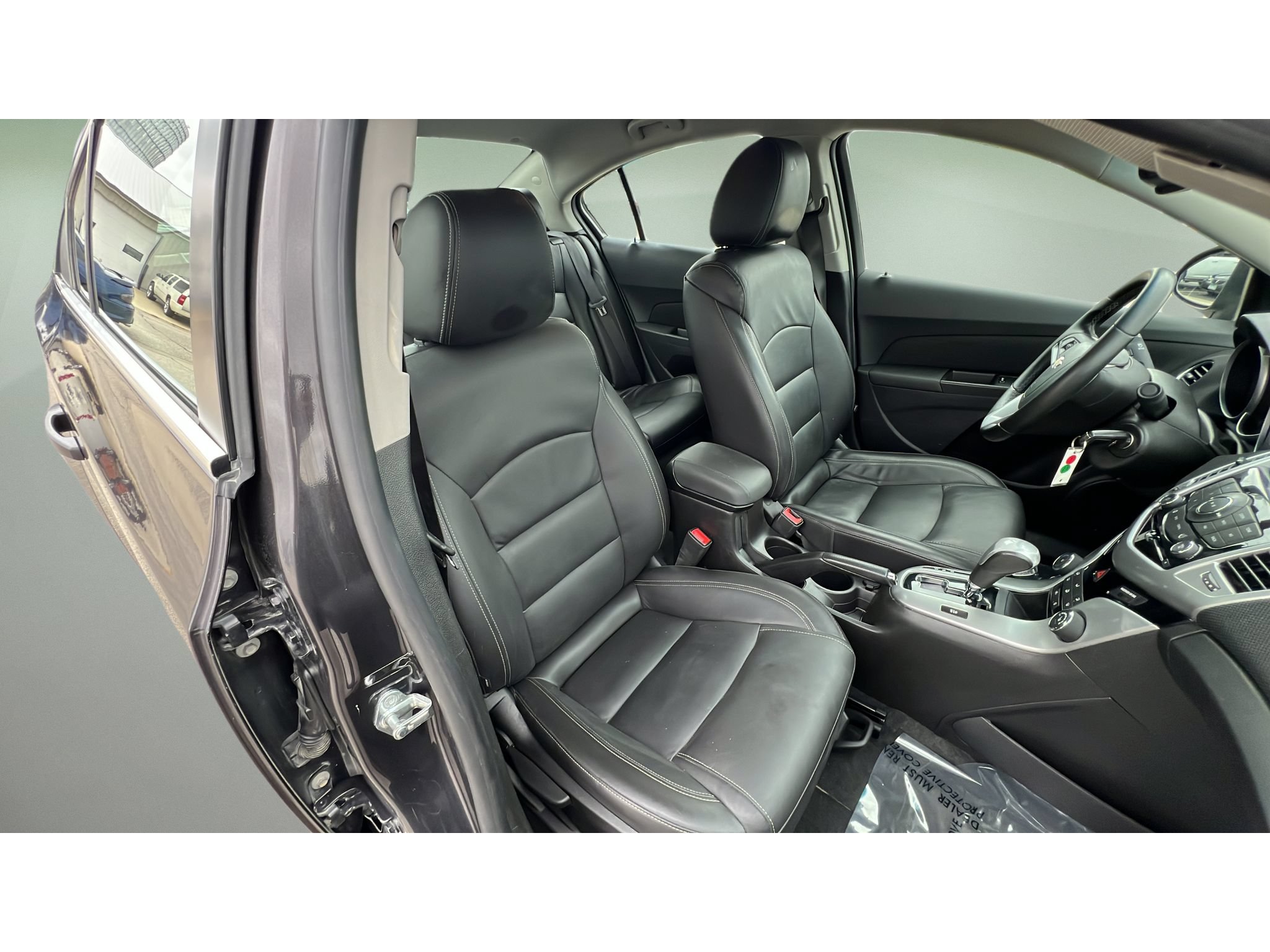 Used 2015 Chevrolet Cruze LT FWD image 31