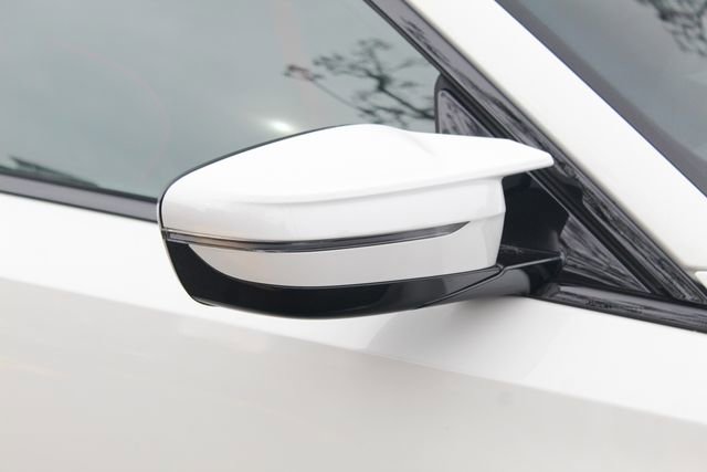 Used 2025 BMW M2 w/ Lighting Package image 11