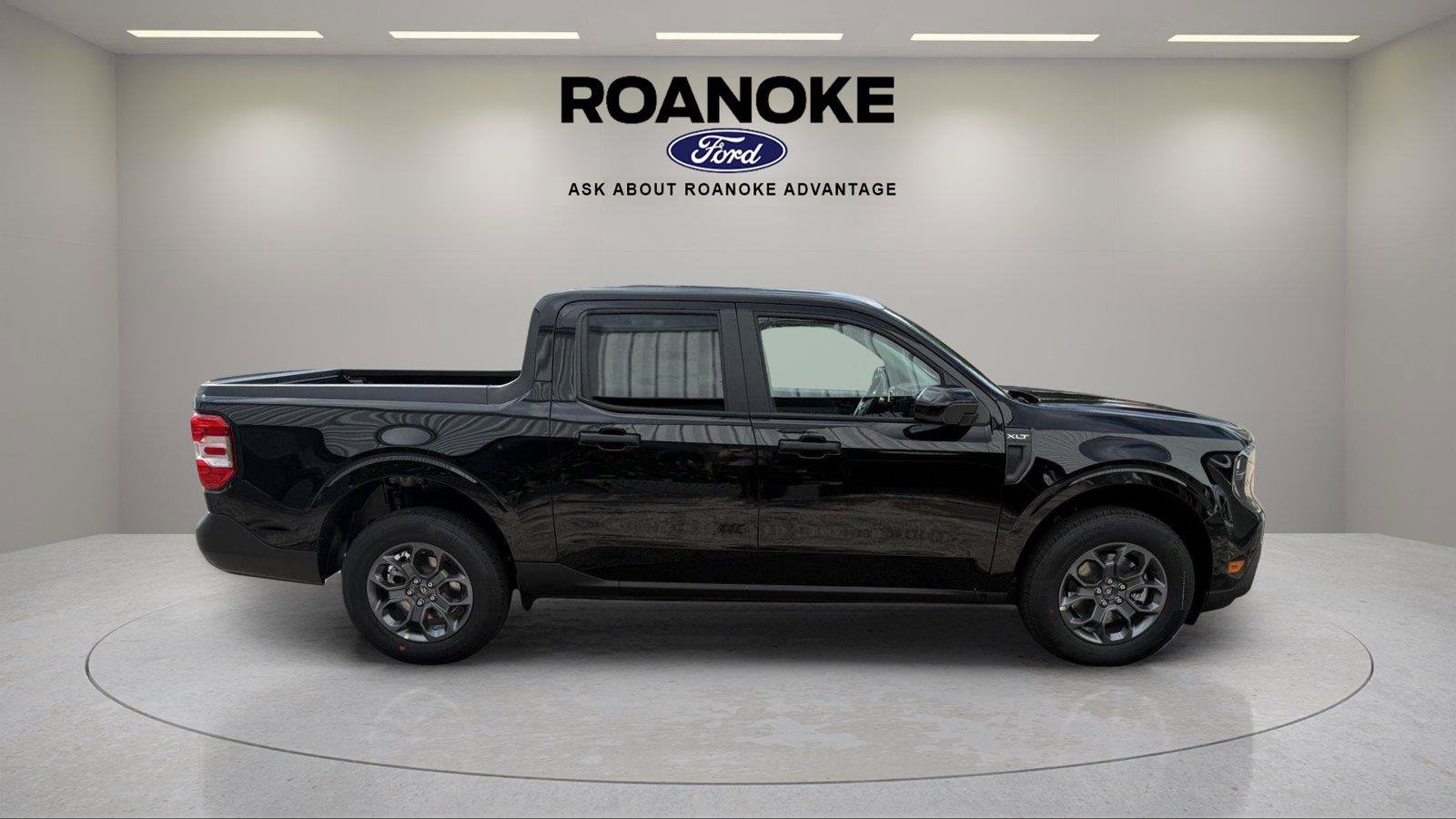 New 2026 Ford Maverick XLT w/ Equipment Group 301A AWD/4WD image 9