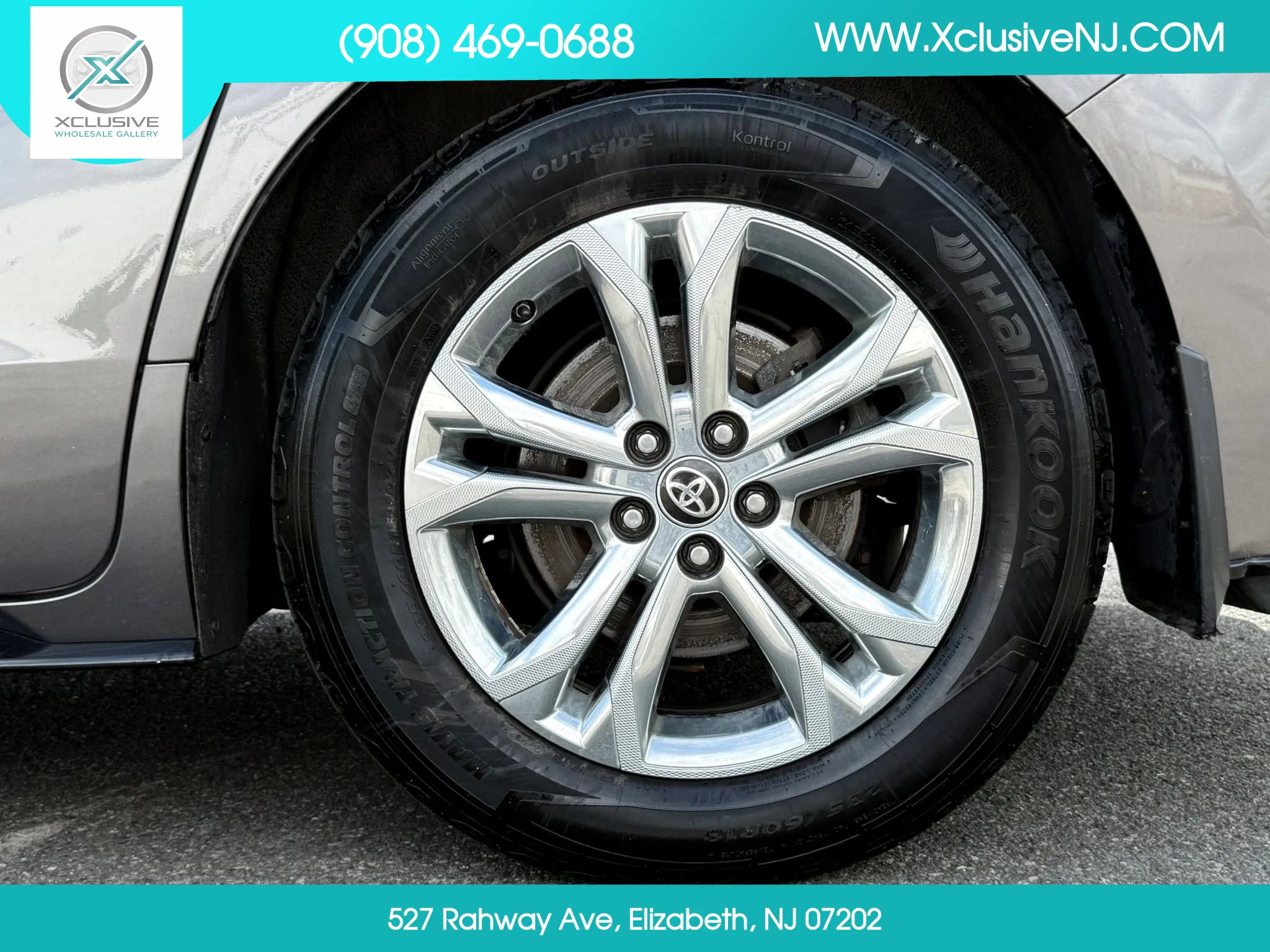 Used 2021 Toyota Sienna XSE w/ XSE Plus Package AWD/4WD image 25