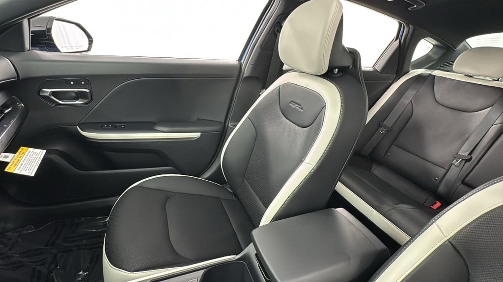New 2025 Kia K4 GT-Line Turbo image 13