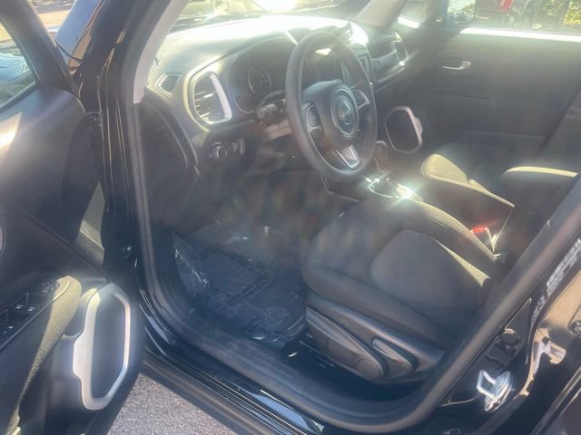 Used 2019 Jeep Renegade Sport w/ Sport Appearance Group AWD/4WD image 14