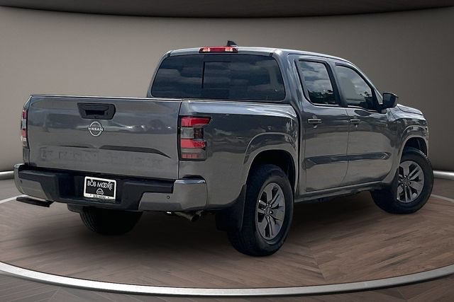 Used 2025 Nissan Frontier SV RWD image 2