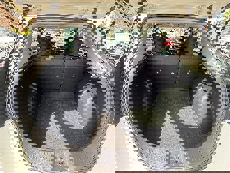 Used 2018 Nissan Leaf SV w/ Protection Package FWD image 11