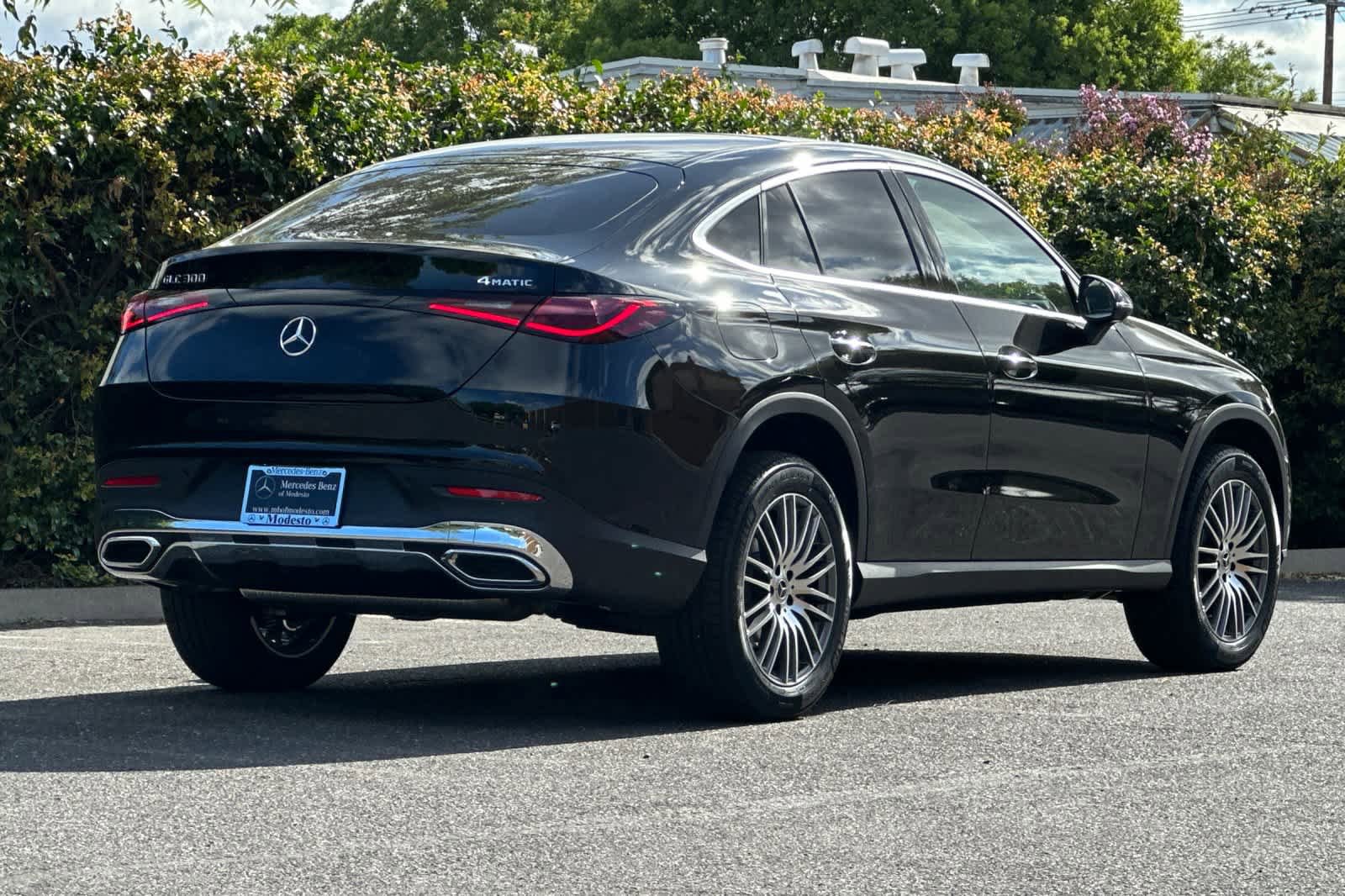 New 2026 Mercedes-Benz GLC 300 4MATIC image 3