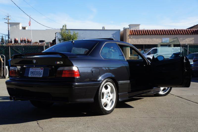 Used 1995 BMW M3 Coupe image 39