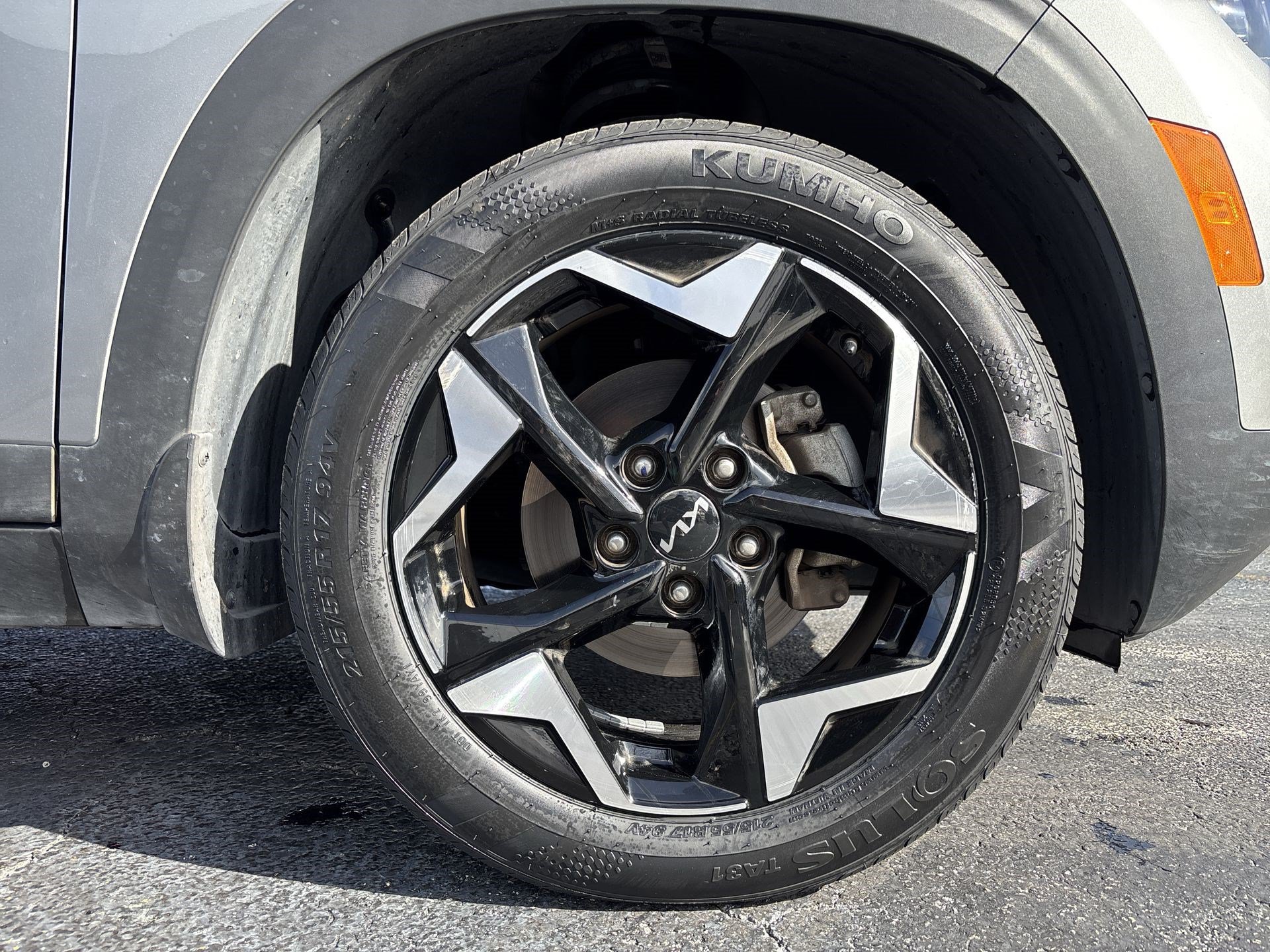 Used 2024 Kia Seltos EX FWD image 18