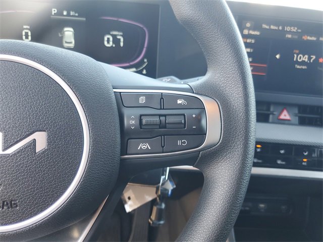 Used 2023 Kia Sportage LX image 16