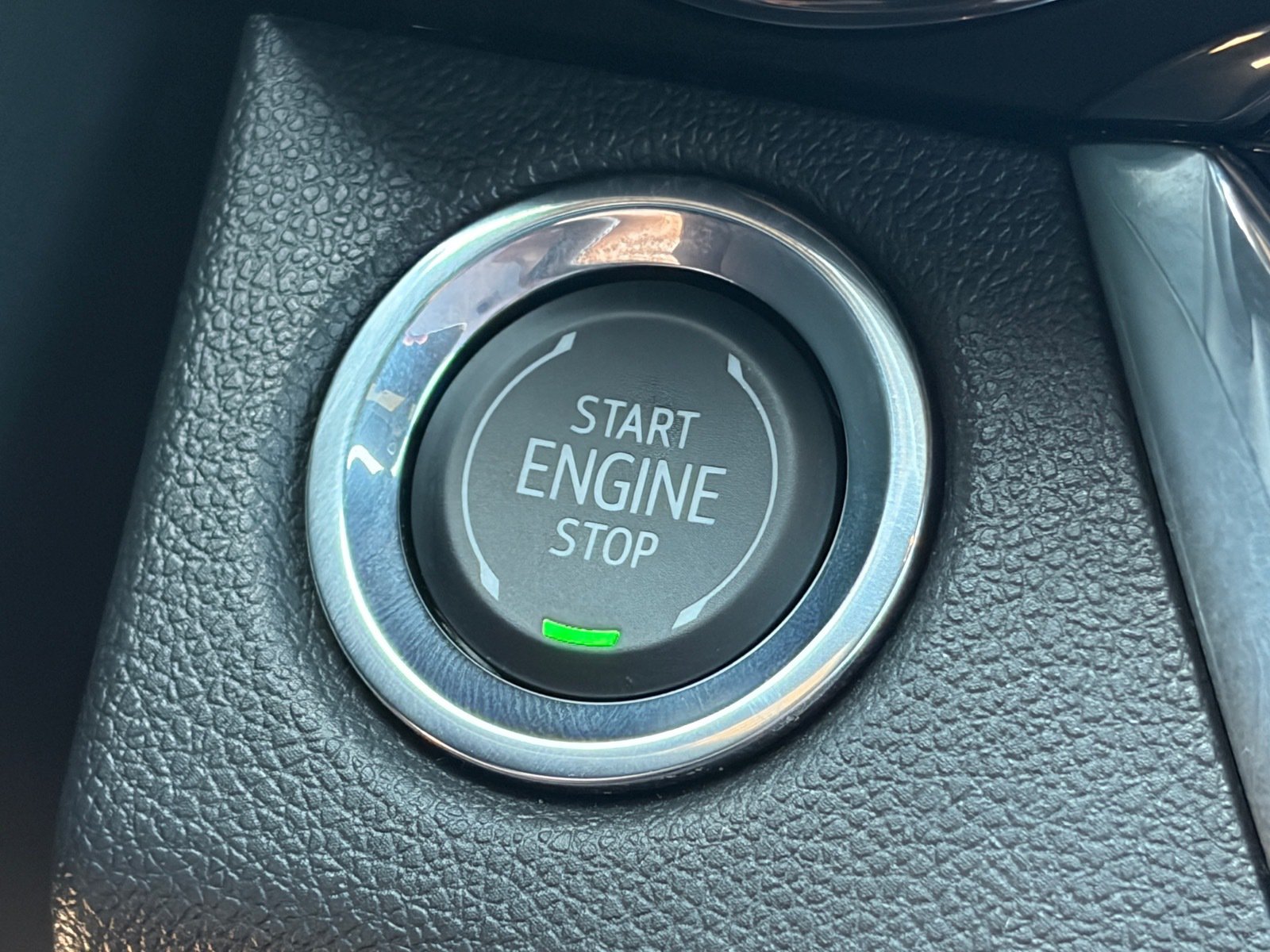 Used 2025 Buick Envista Avenir FWD image 36