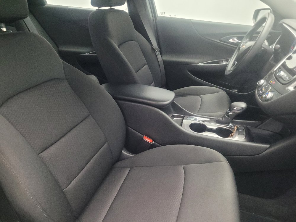 Used 2021 Chevrolet Malibu LS FWD image 21