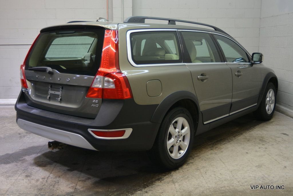 Used 2010 Volvo XC70 3.2 image 4