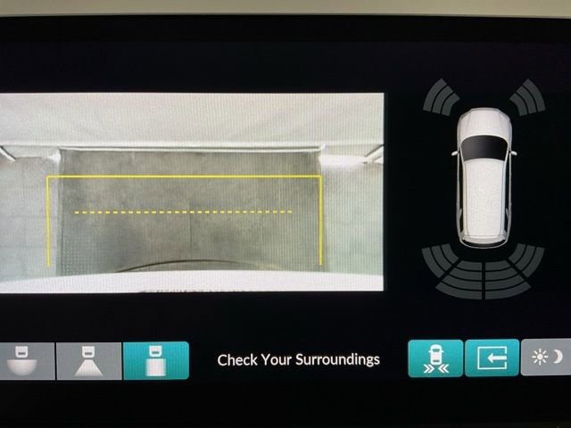 Certified 2025 Honda Pilot Touring image 18