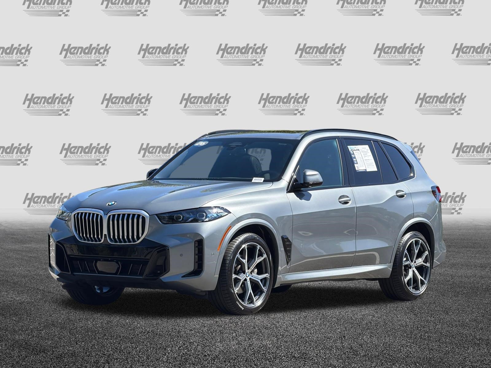 Used 2026 BMW X5 xDrive40i w/ M Sport Package AWD/4WD image 9