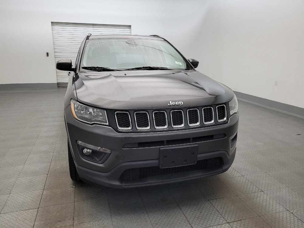 Used 2018 Jeep Compass Latitude w/ Popular Equipment Group FWD image 14
