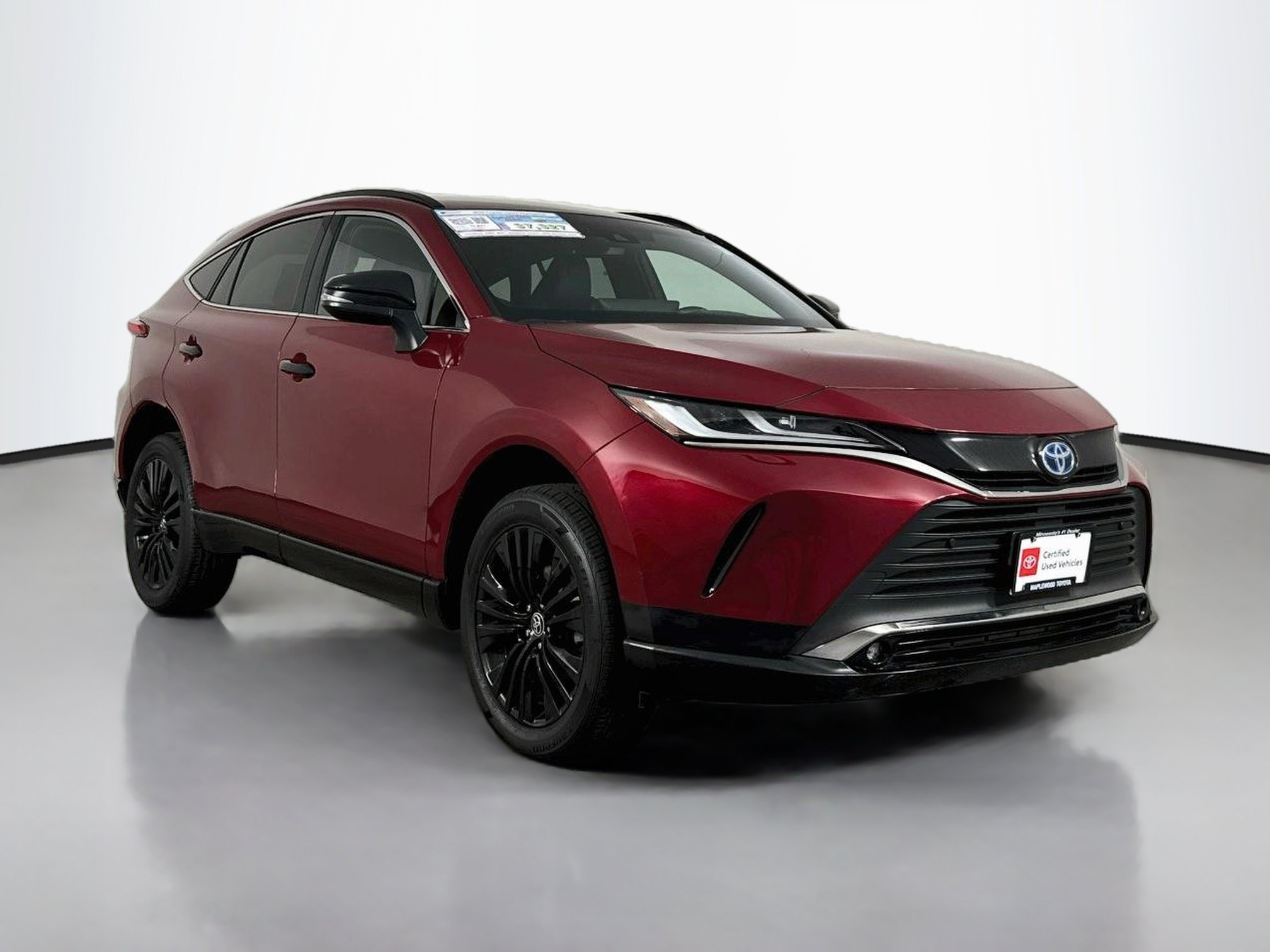 Certified 2024 Toyota Venza Nightshade AWD/4WD image 1