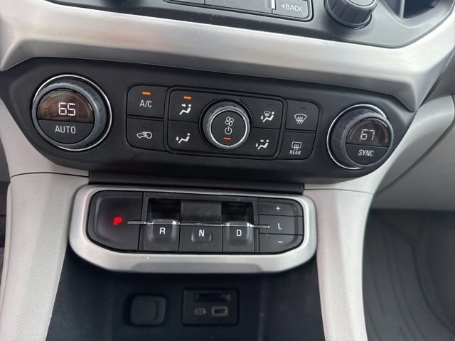 Used 2023 GMC Acadia SLT FWD image 21