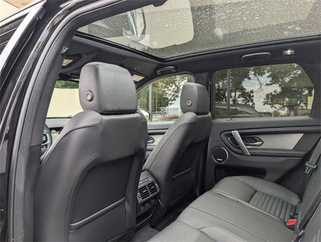 Used 2024 Land Rover Discovery Sport Dynamic SE image 7