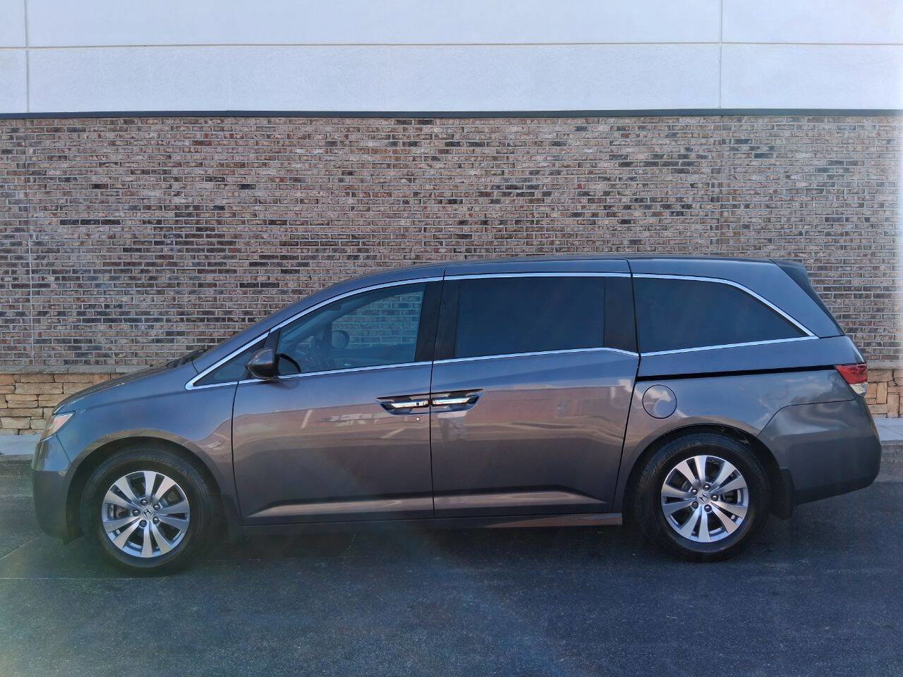 Used 2015 Honda Odyssey EX image 2