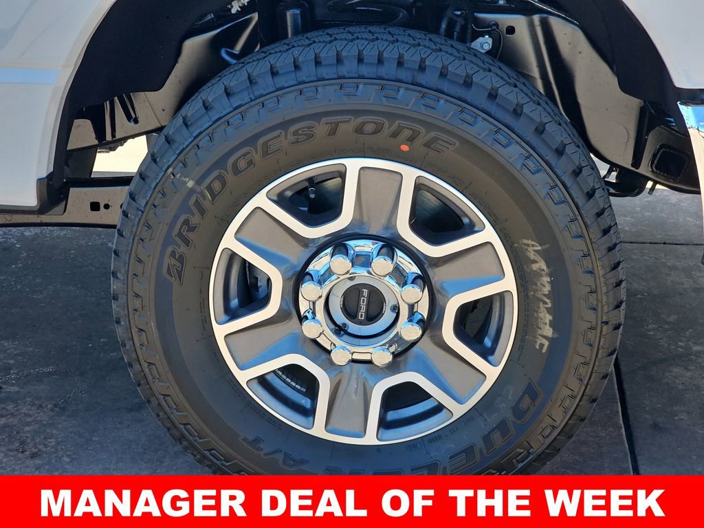 New 2026 Ford F350 Lariat w/ FX4 Off-Road Package image 40