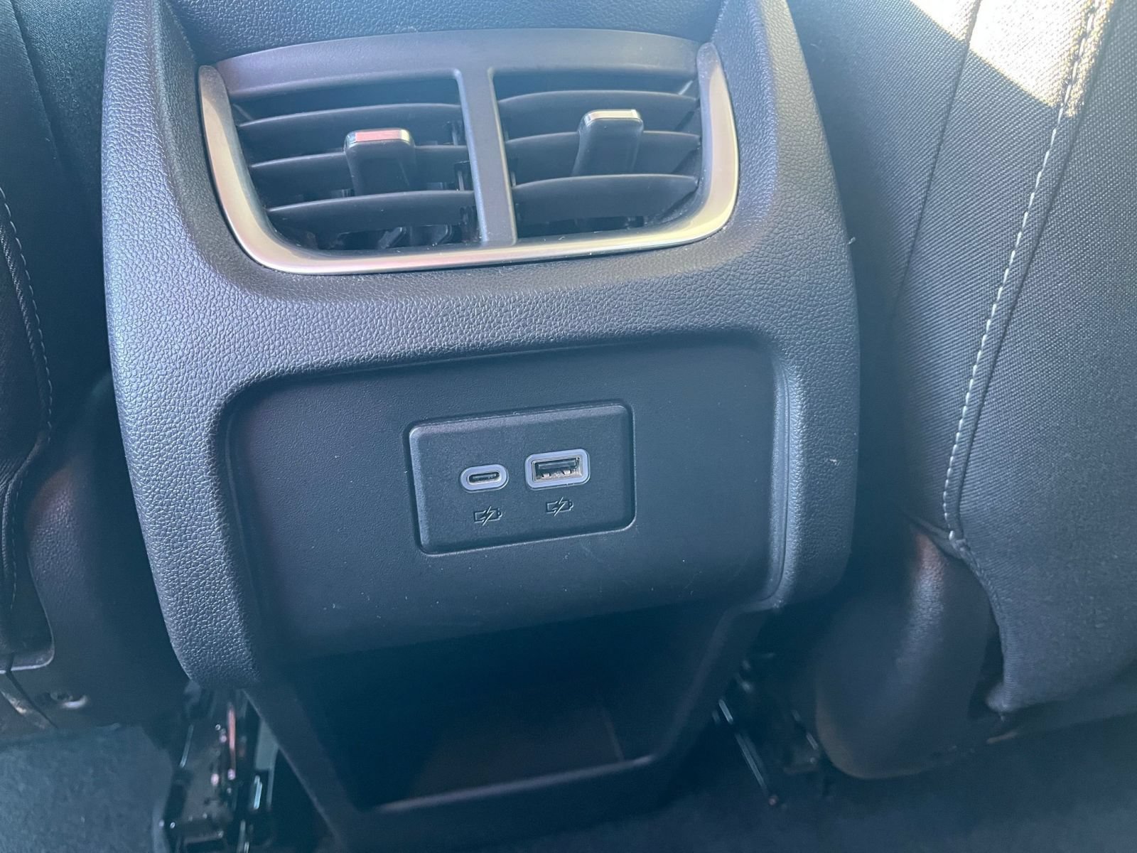 Used 2025 Chevrolet Blazer LT FWD image 22