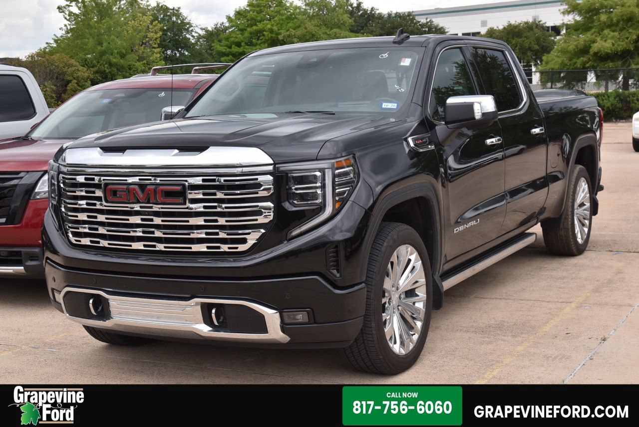 Used 2023 GMC Sierra 1500 Denali w/ Denali Reserve Package AWD/4WD image 1