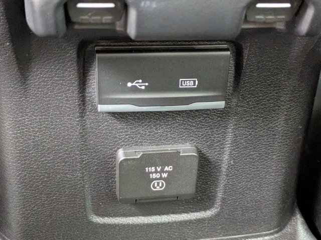 Used 2019 Jeep Wrangler Unlimited Sahara AWD/4WD image 14