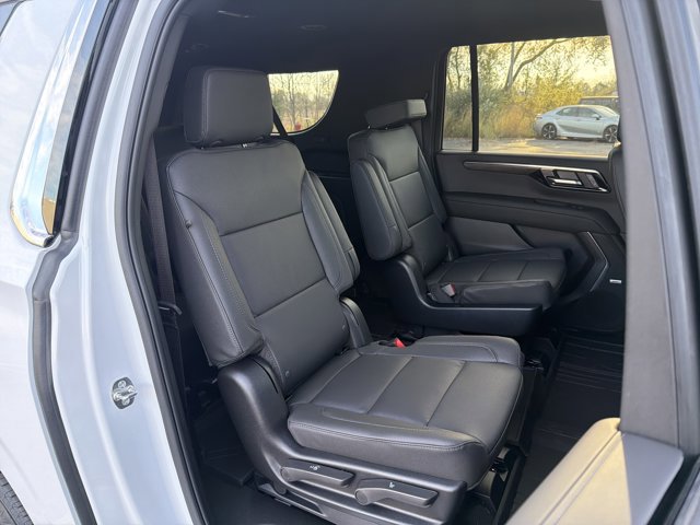 New 2026 Chevrolet Suburban LT w/ Comfort Package image 27