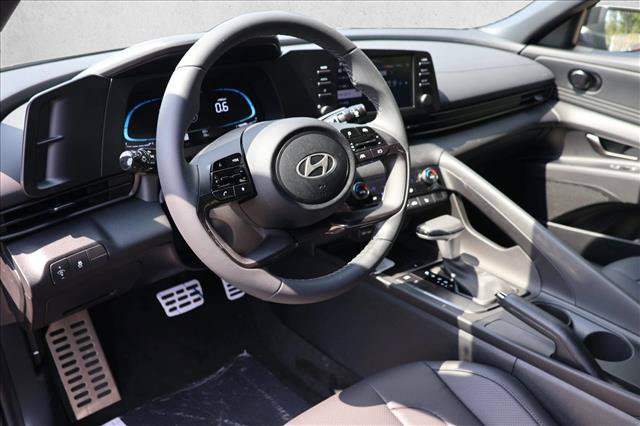 New 2026 Hyundai Elantra SEL Sport FWD image 10