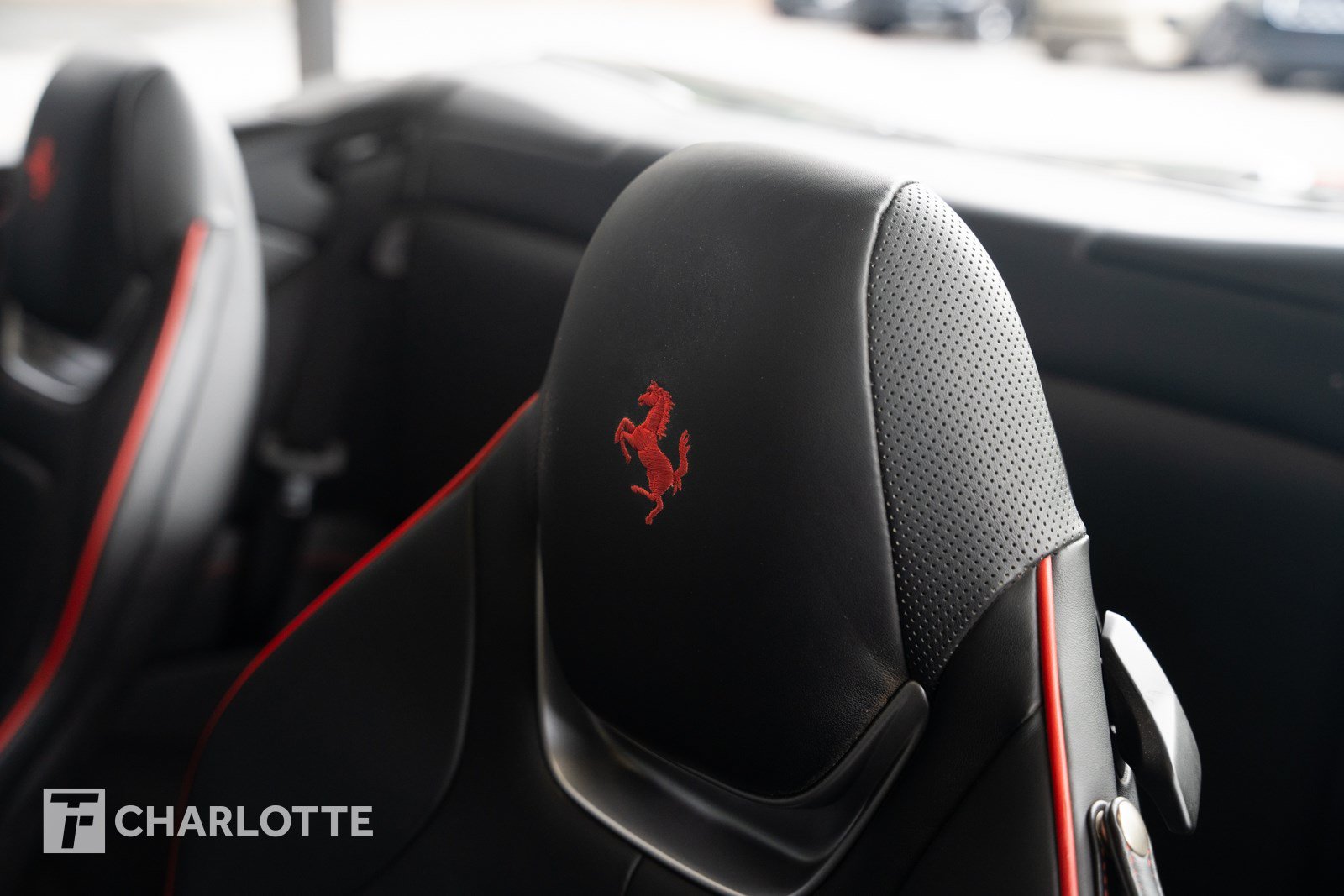 Used 2020 Ferrari Portofino RWD image 21
