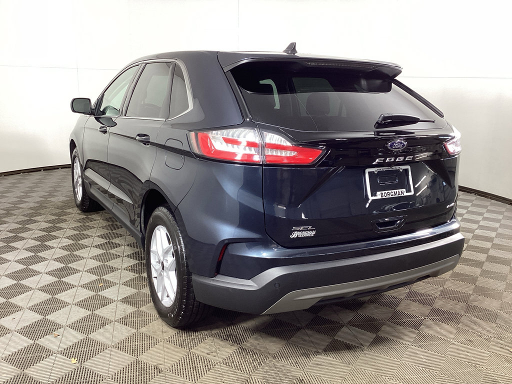 Used 2023 Ford Edge SEL w/ Convenience Package image 4