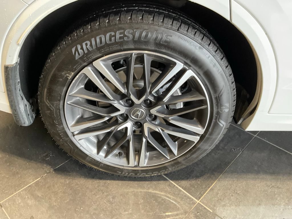 Certified 2026 Acura MDX w/ Advance Package AWD/4WD image 7