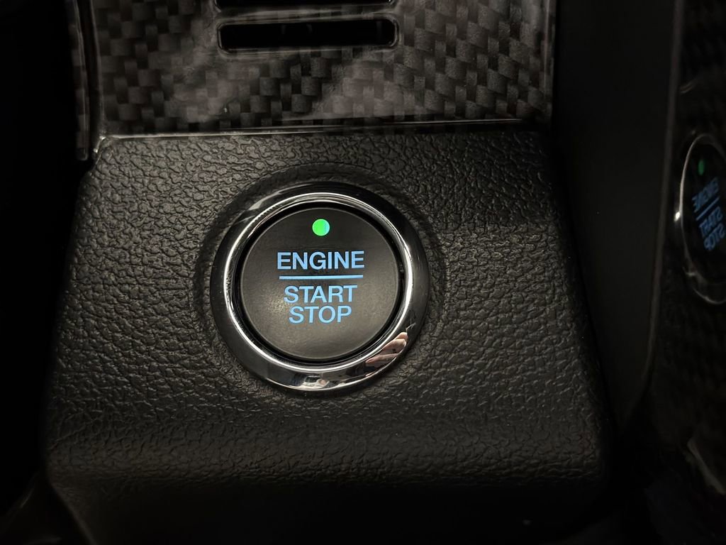 Used 2018 Ford F150 Lariat w/ Equipment Group 502A Luxury AWD/4WD image 17