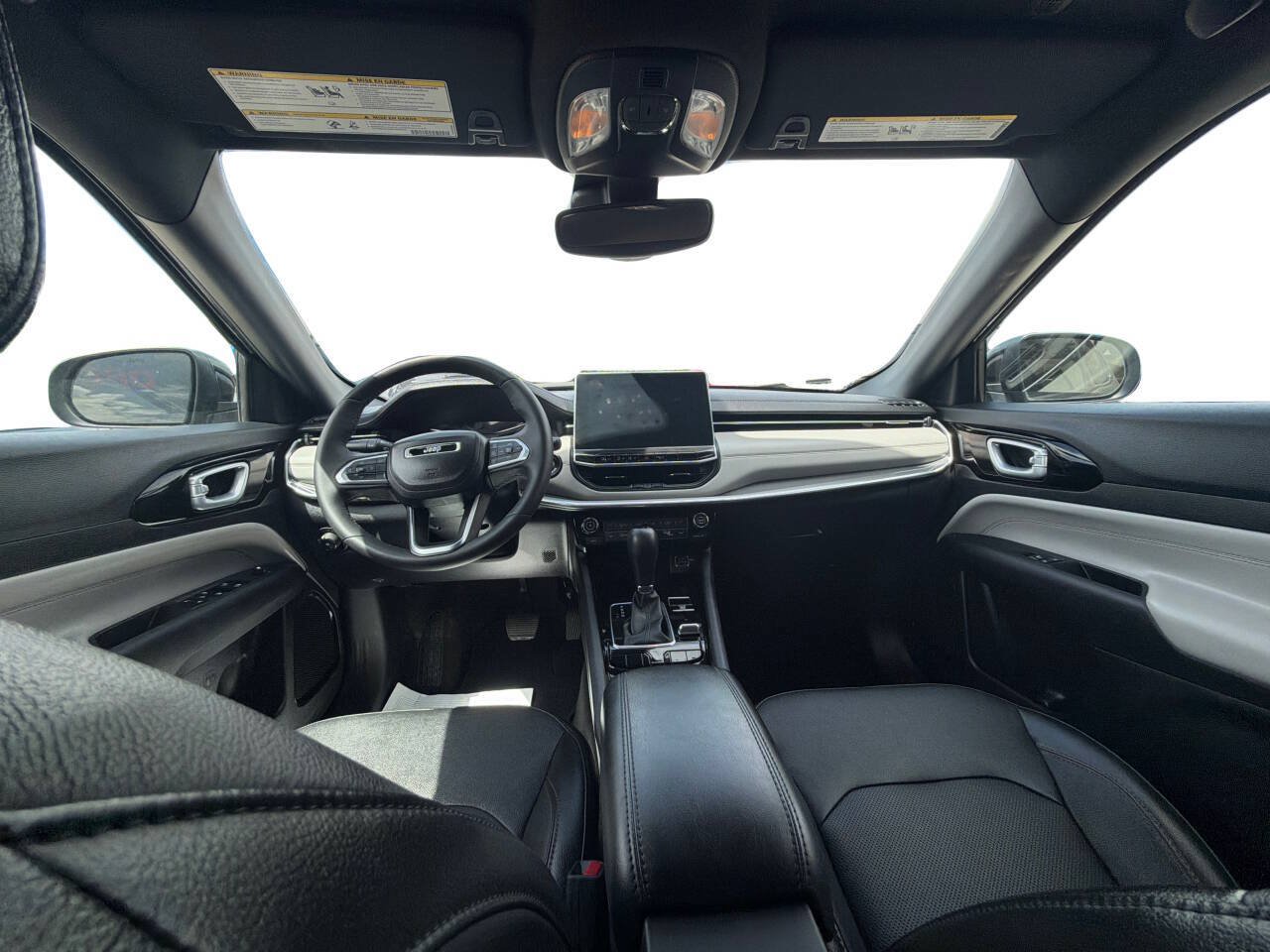 Used 2023 Jeep Compass Limited AWD/4WD image 12
