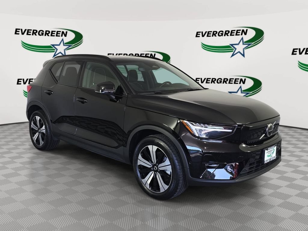 Used 2023 Volvo XC40 Recharge Plus w/ Protection Package Premier AWD/4WD image 3