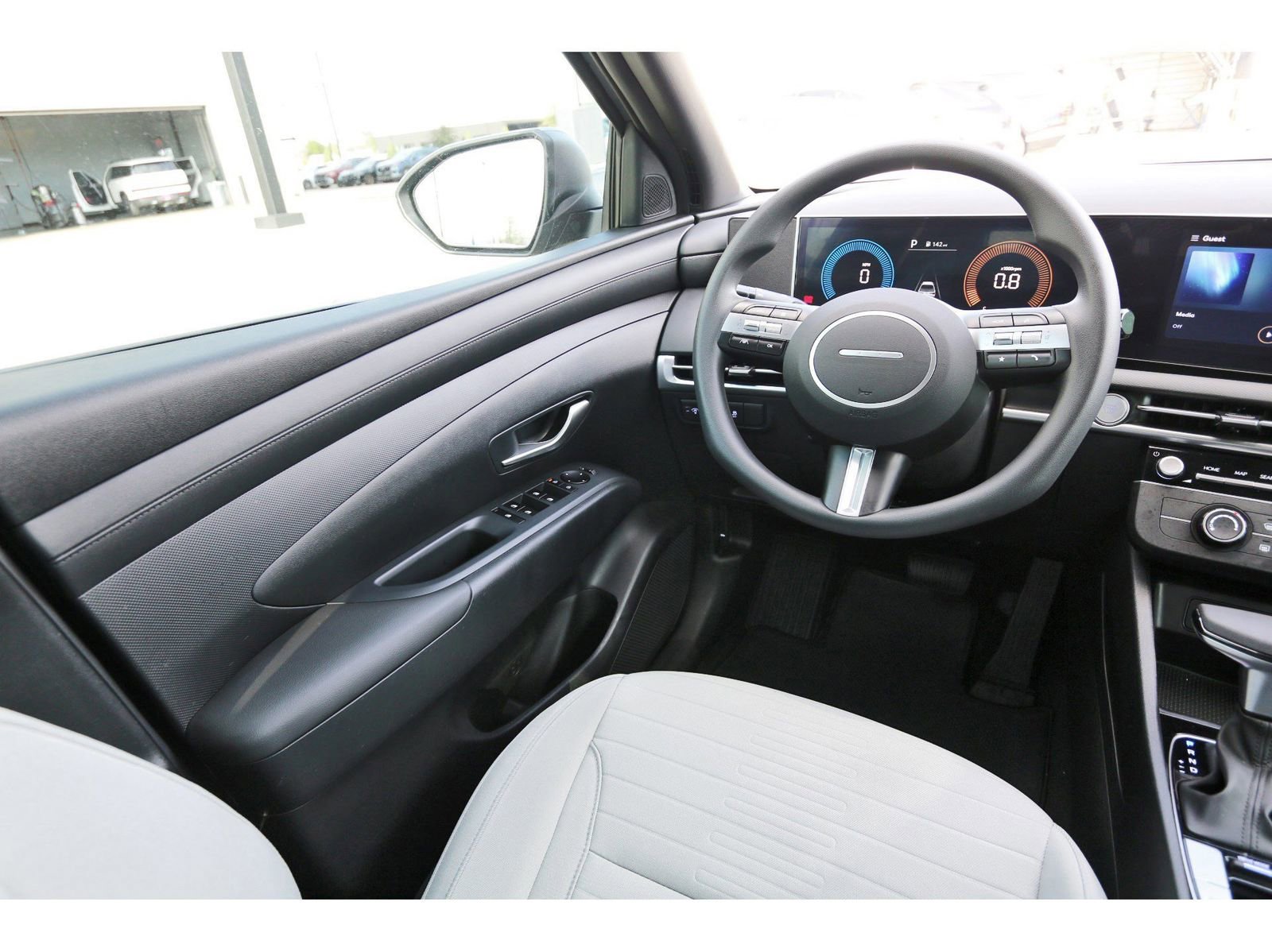 Certified 2025 Hyundai Santa Cruz SE image 10