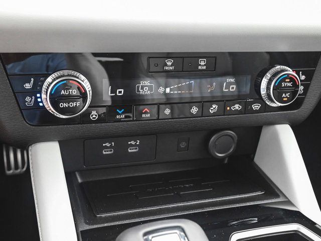 New 2025 Mitsubishi Outlander AWD image 22