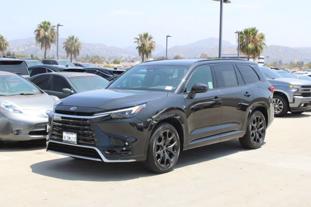 Certified 2024 Lexus TX 500h AWD w/ Technology Package image 3