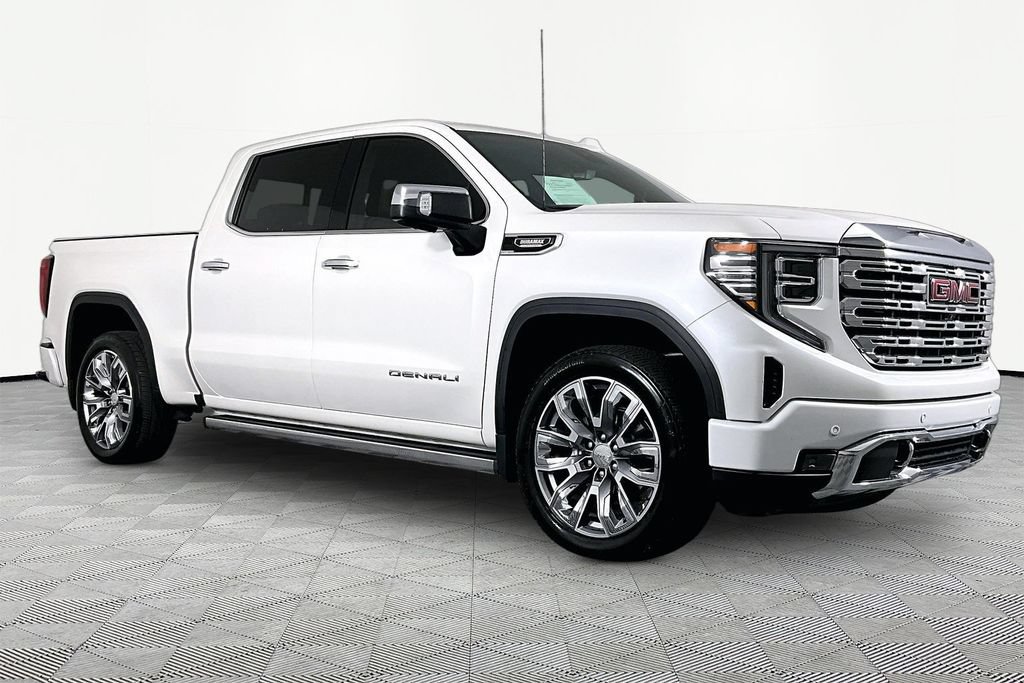 Used 2024 GMC Sierra 1500 Denali AWD/4WD image 3