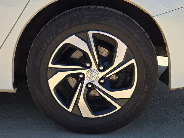 Used 2017 Honda Accord LX image 25