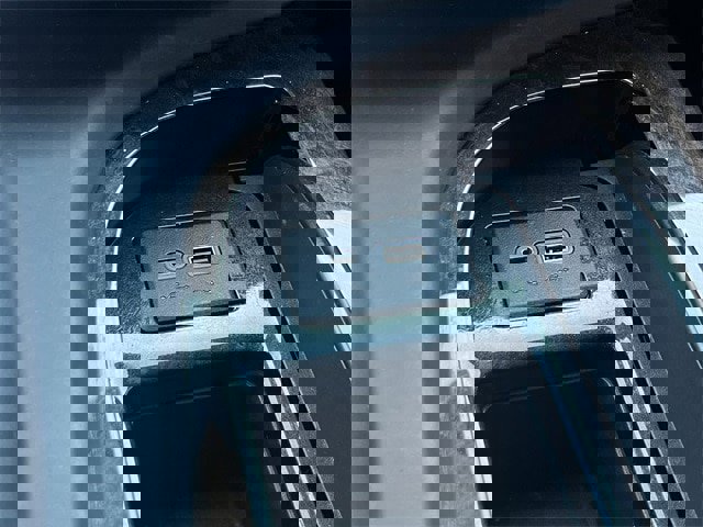 Used 2022 Cadillac Escalade Premium Luxury Platinum image 22