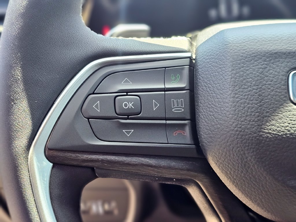 New 2026 Jeep Grand Cherokee Altitude RWD image 15
