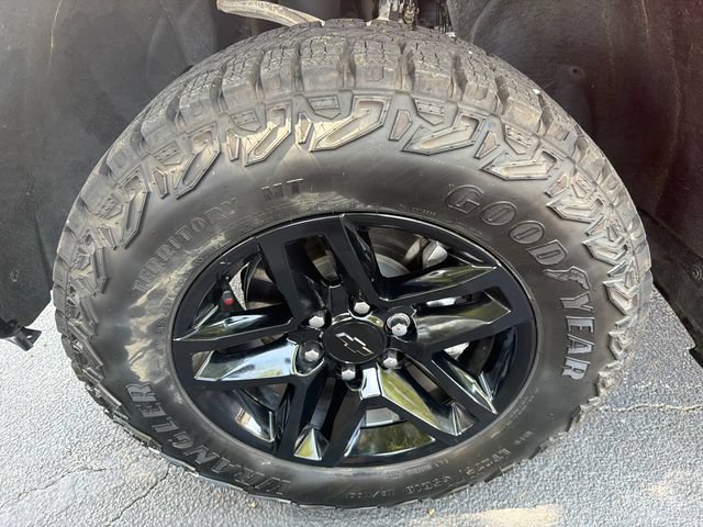 Used 2024 Chevrolet Silverado 1500 Custom Trail Boss AWD/4WD image 11