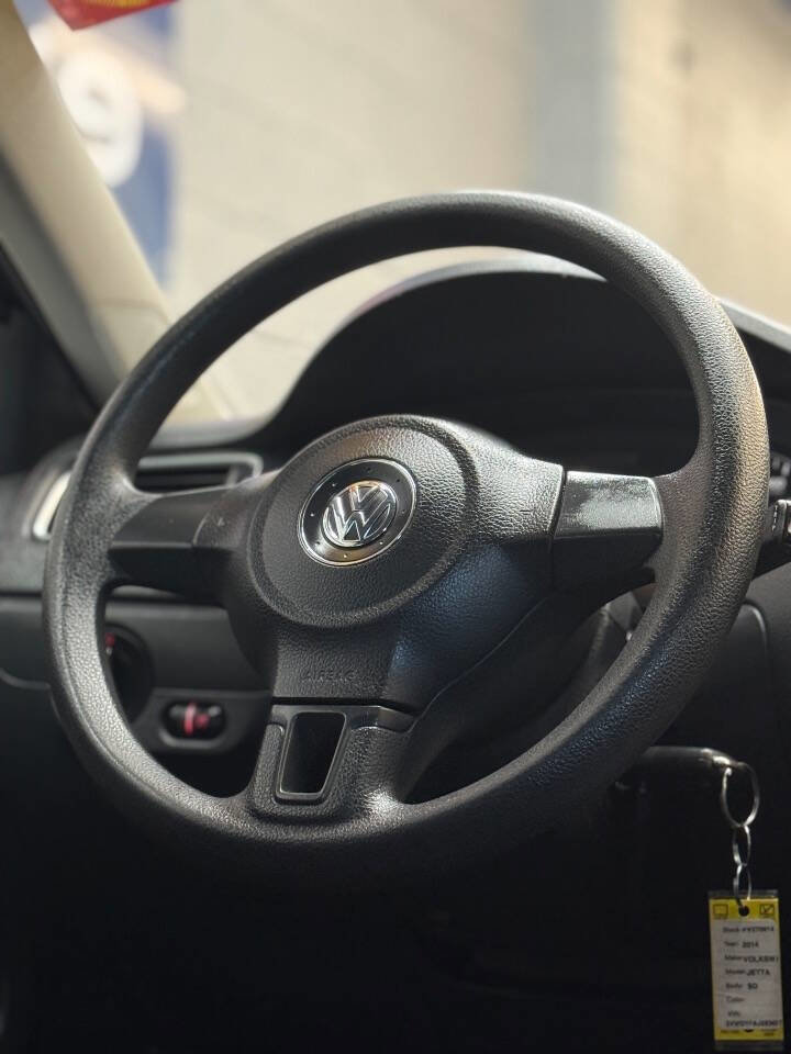 Used 2014 Volkswagen Jetta SE FWD image 16