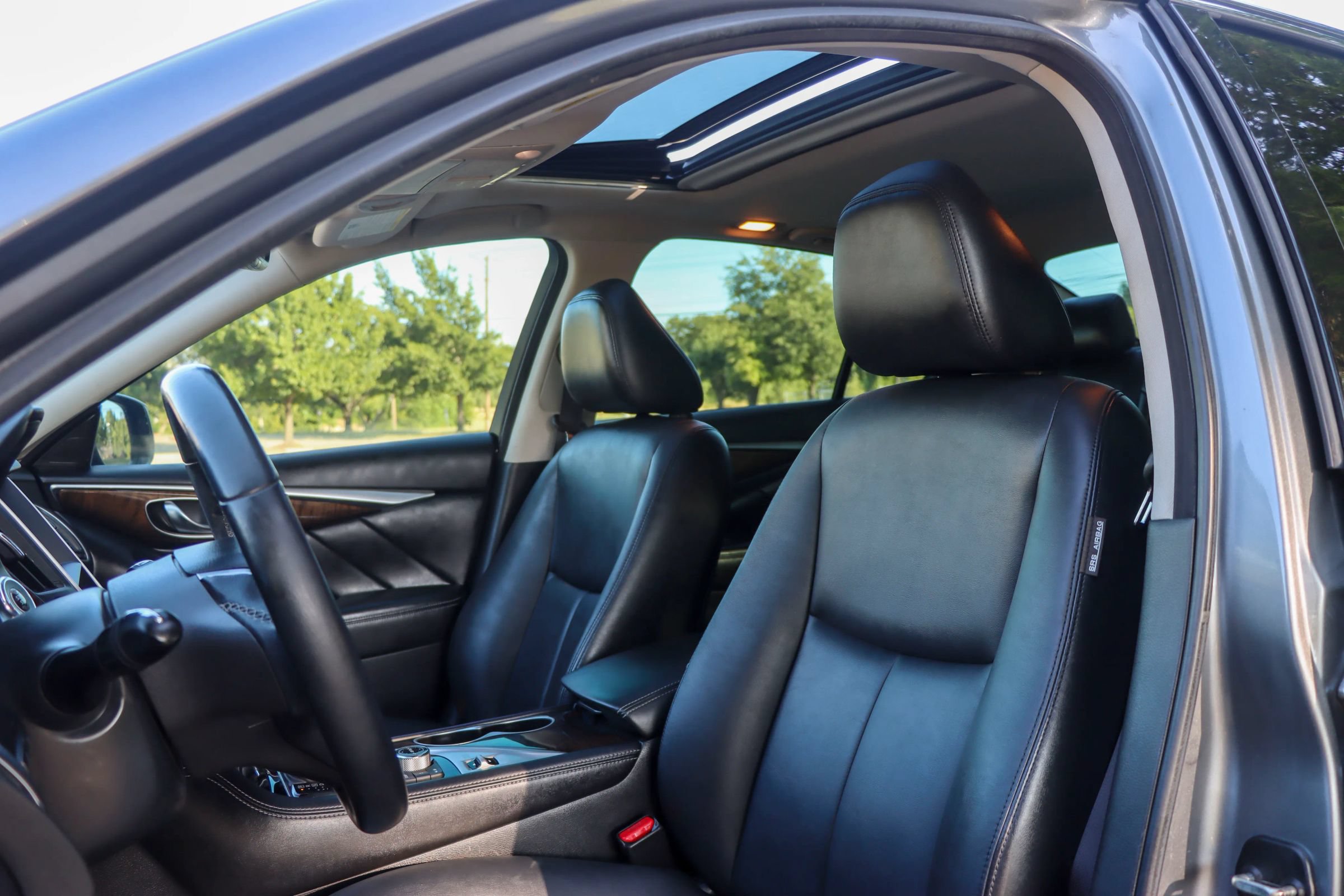 Used 2018 INFINITI Q50 Luxe RWD image 14