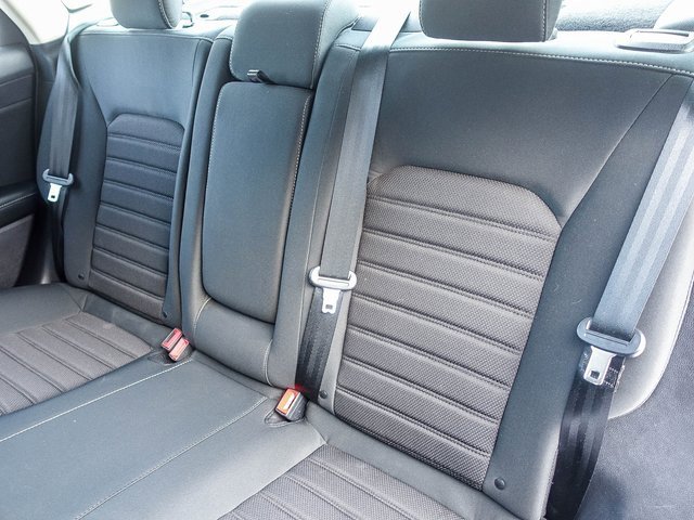 Used 2020 Ford Fusion SE image 19