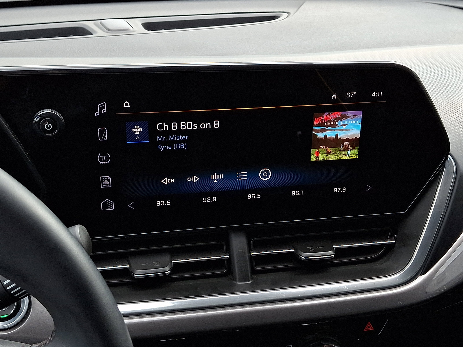 Used 2024 Chevrolet Trax ACTIV FWD image 17